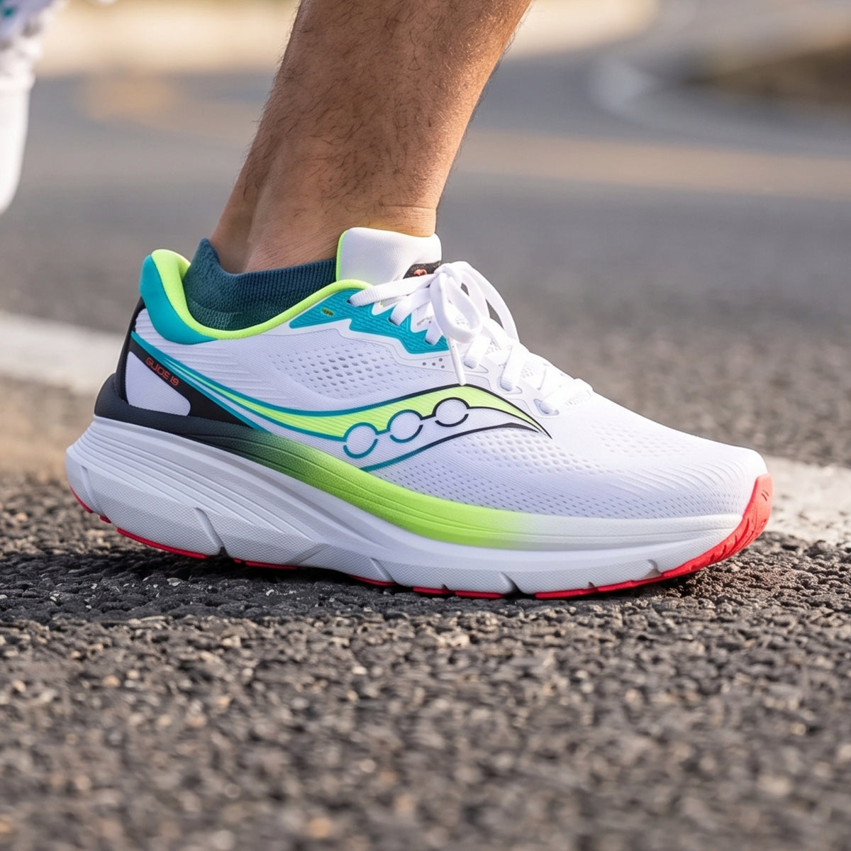 SAUCONY SHOE GUIDE 19 MN WHITE/CITRON (AW26)