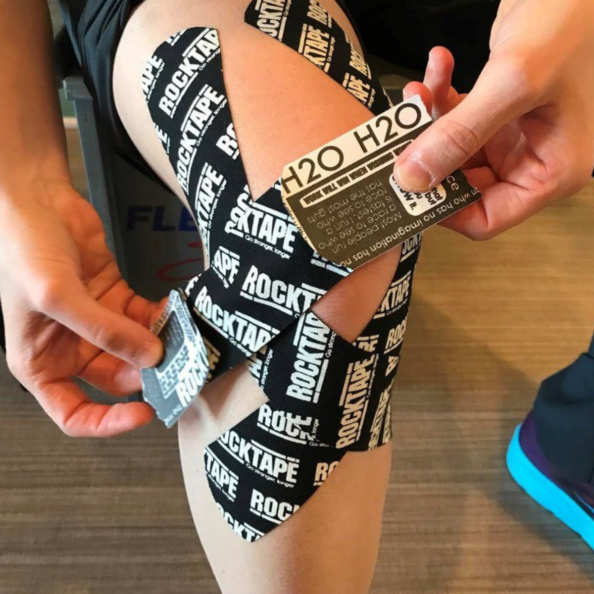 ROCKTAPE H20 EXTRA STICKY ROLL 5CM X 5CM BLACK