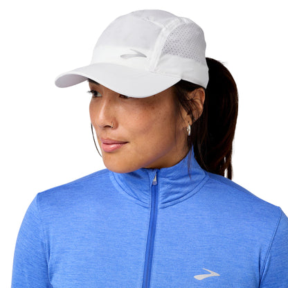 BROOKS CAP JOURNEY WHITE (AW25)