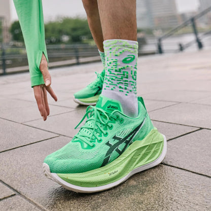 ASICS SHOE NOVABLAST 5 WN VITAL GREEN/BLACK (SS26)