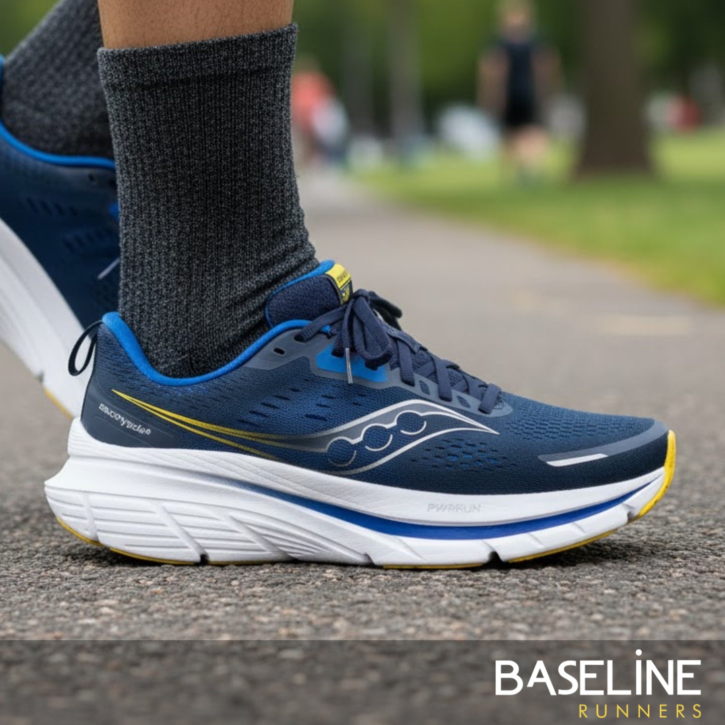 SAUCONY SHOE GUIDE 18 2E MN (SS25)