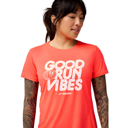 BROOKS SHIRT TEE DISTANCE 3.0 WN NEO CAYENNE/GOOD RUN VIBES (AW25)